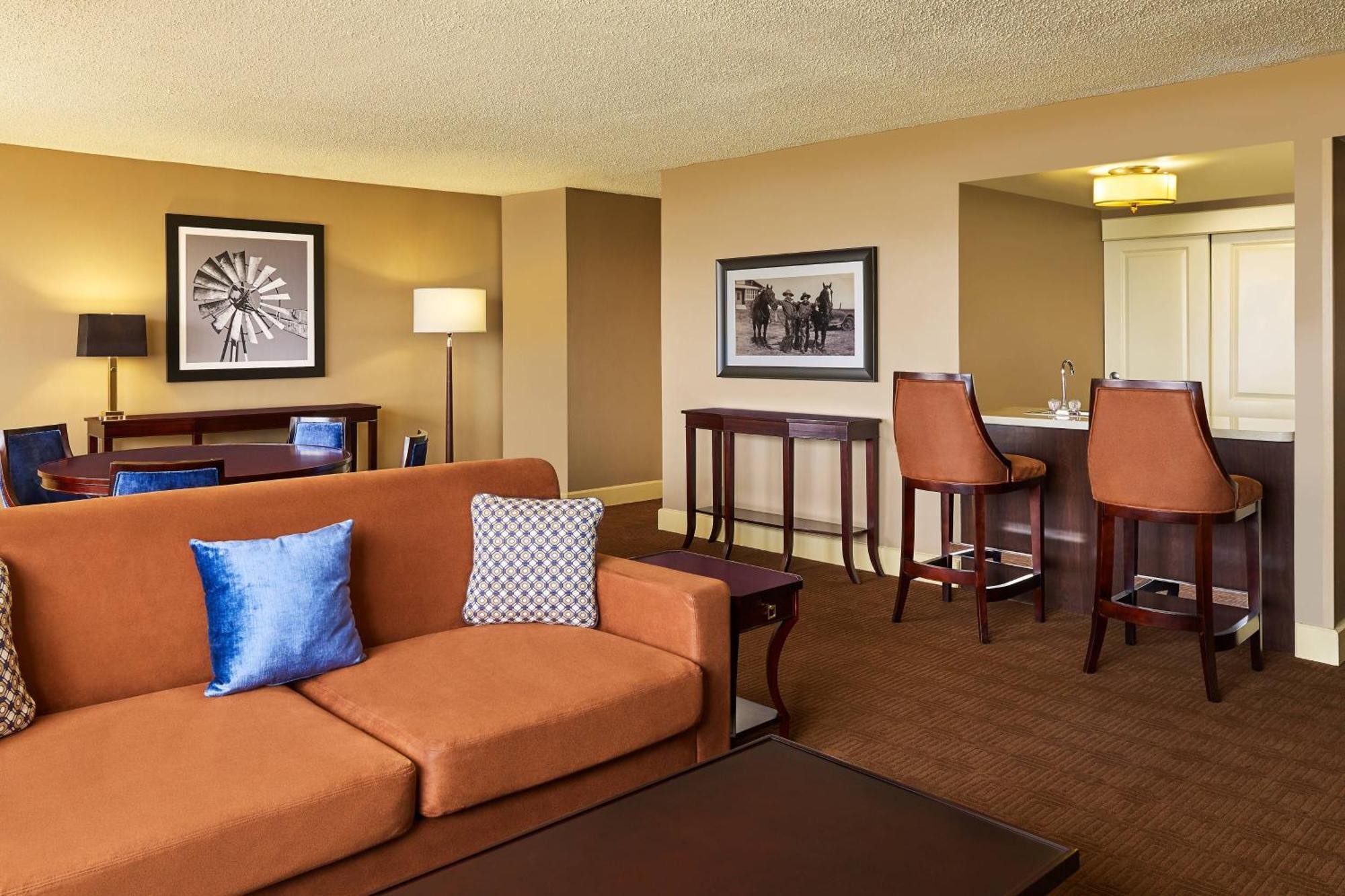 Sheraton North Houston At George Bush Intercontinental Exterior photo