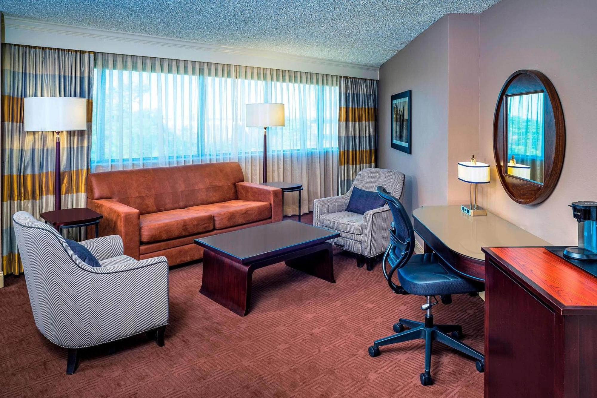 Sheraton North Houston At George Bush Intercontinental Exterior photo