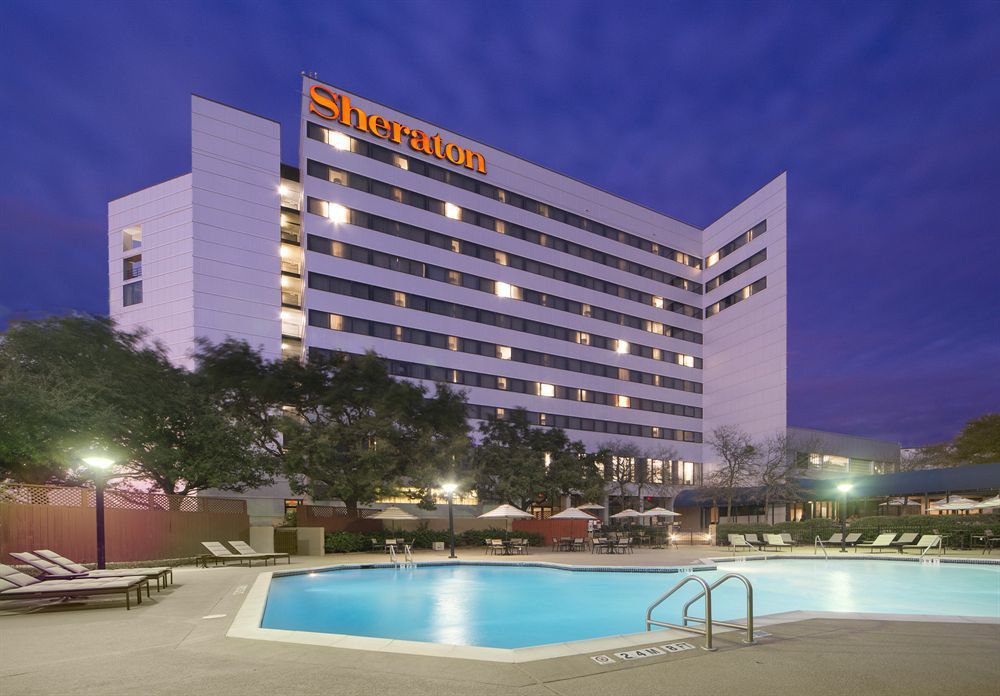 Sheraton North Houston At George Bush Intercontinental Exterior photo